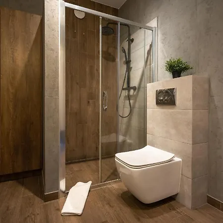 Na Letniej, Myweek Apartment